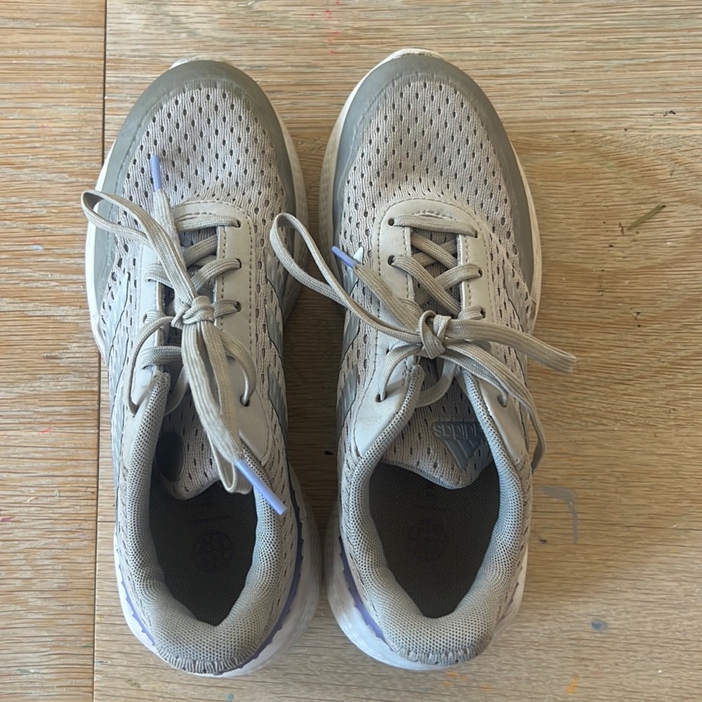 Adidas girls golf shoes size 6